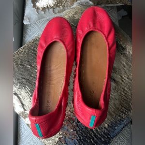 Poppy Tieks size 10